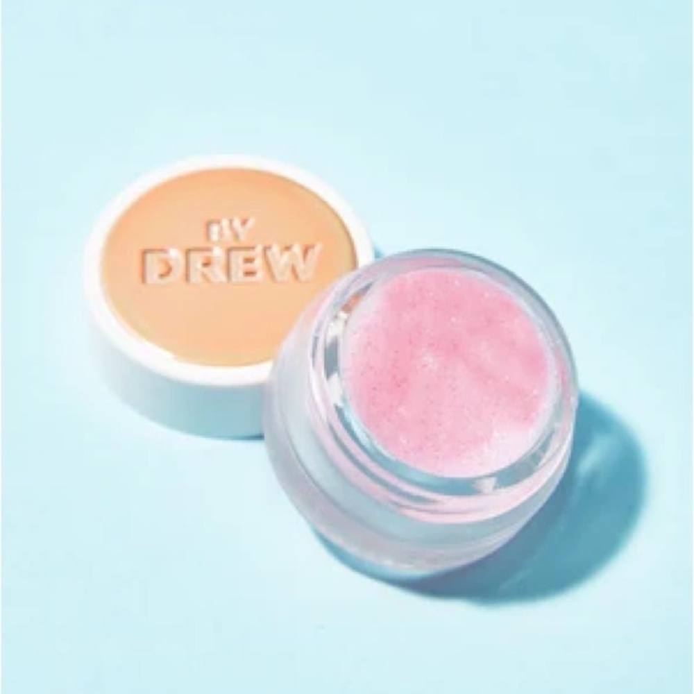 💗2/$10💗 NWT FLOWER PETAL POUT LIP SCRUB